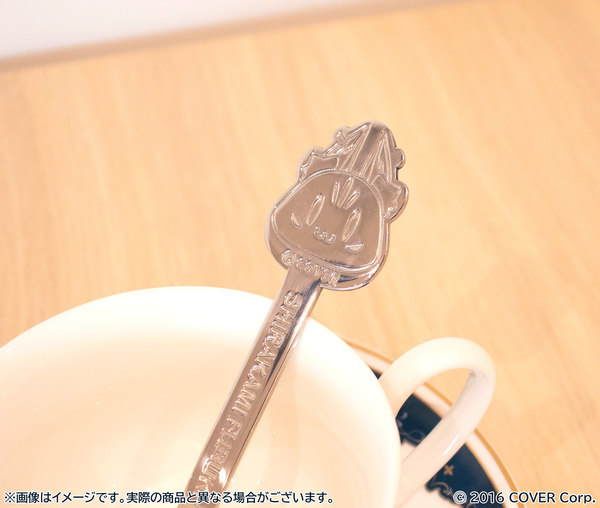 Amazon.co.jp: ホロライブ 白上フブキ 活動 6周年 記念 ティー
