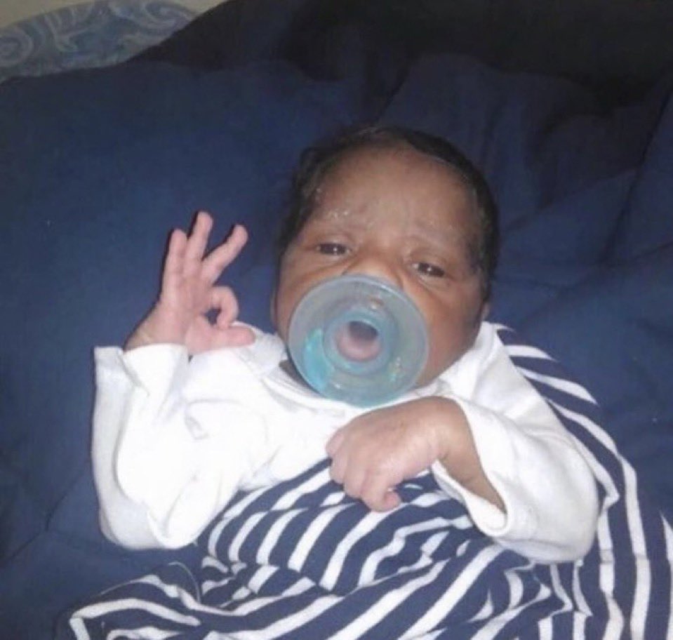 Told my sister to stop wearing so much red when she was pregnant now my nephew pouring out his bottle for his dead homies and mad cause my sheets blue.