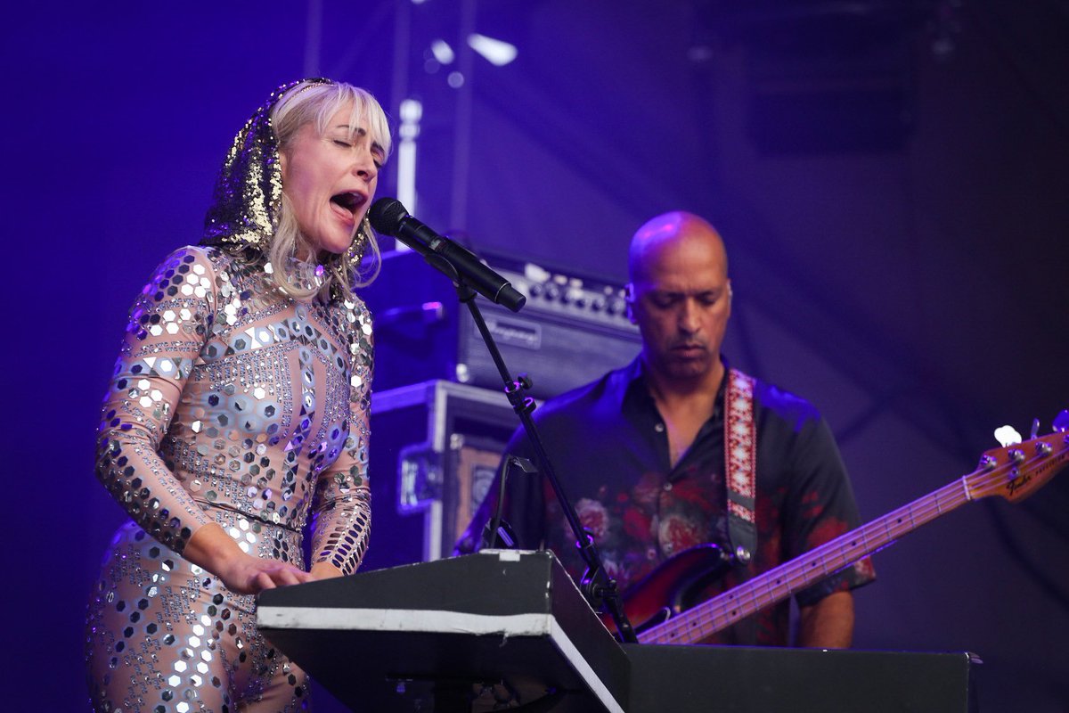 Q107 Toronto tweet media