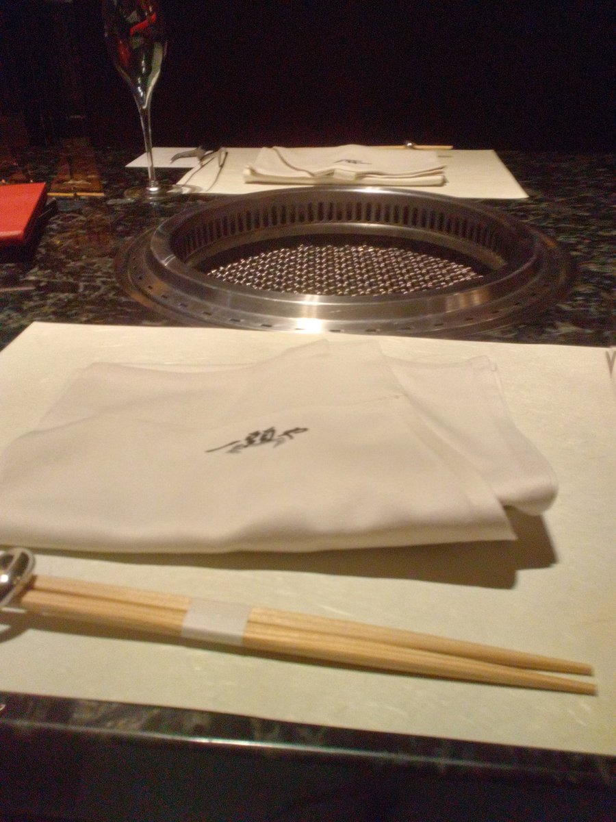 今日は日本橋にて食事します。