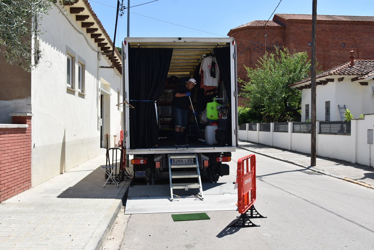 palauplegamans's tweet photo. Finalitza a #PalausolitàiPlegamans el rodatge de 'Harta', l'adaptació del curt homònim de Júlia de Paz, el qual va guanyar un Premi Gaudí i el Premi del Públic en el Festival de Màlaga 🎬

🎞️ Finalitzarà a finals de mes a ciutats com Sant Cugat del Vallès i Barcelona

#PsiP https://t.co/knMdAbGsvy