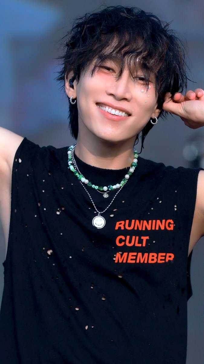 단 한 번 미소에 터져버린 내 영혼.............