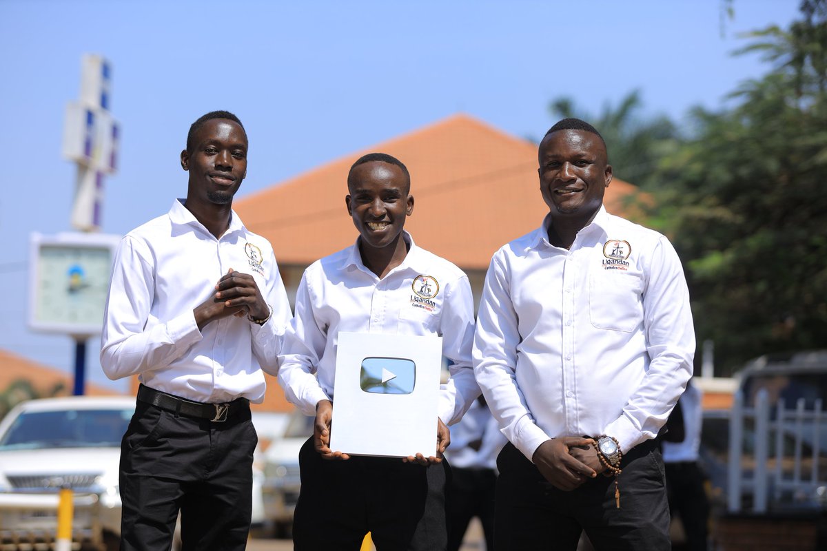 FenyaProLegacy's tweet photo. Still celebrating 100,000 sub.... on YouTube 
GOD IS GOOD INDEED 
#UGANDANCATHOLICSONLINE https://t.co/niQPapbnnh