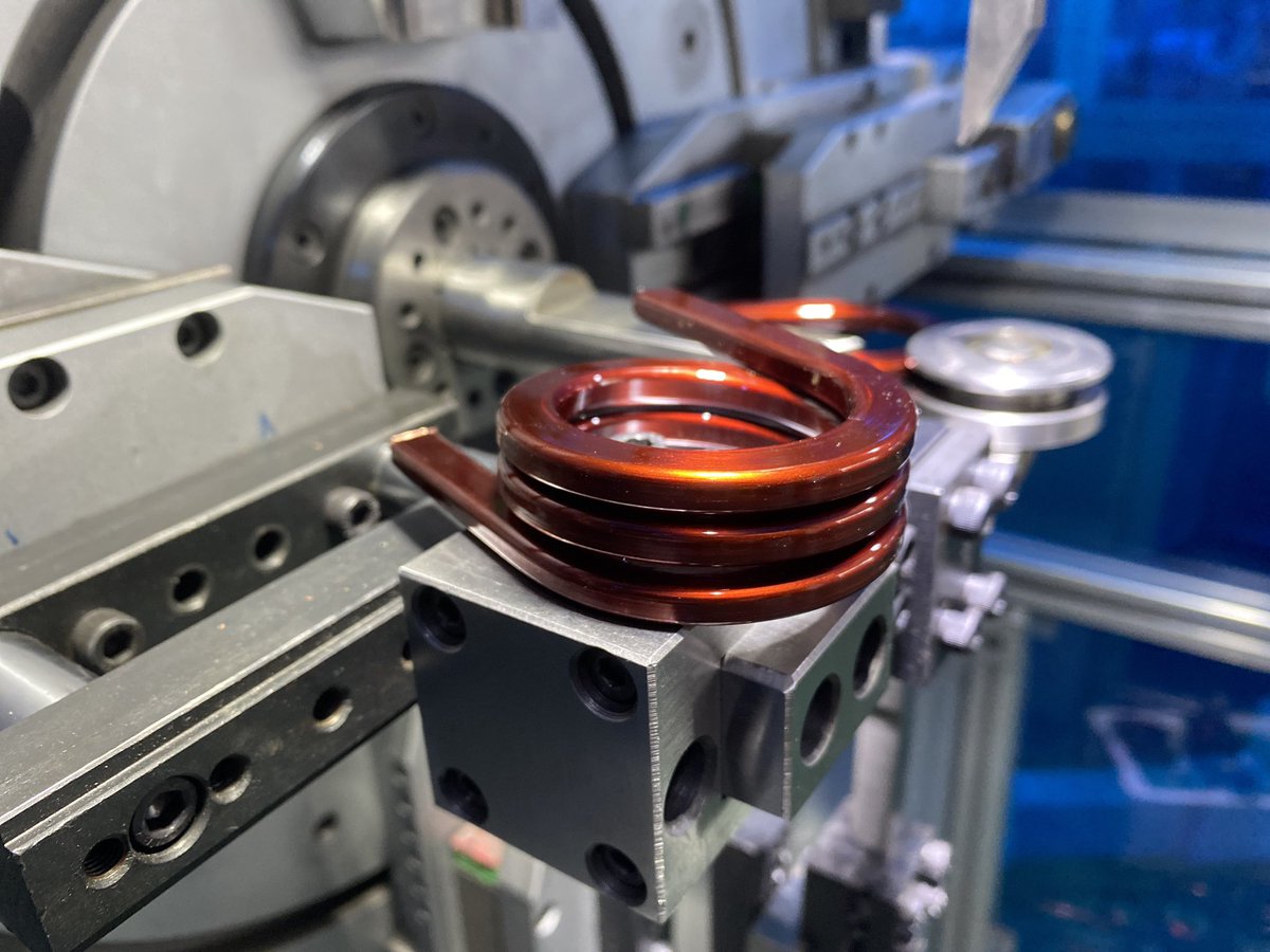 HugeTokens tweet media