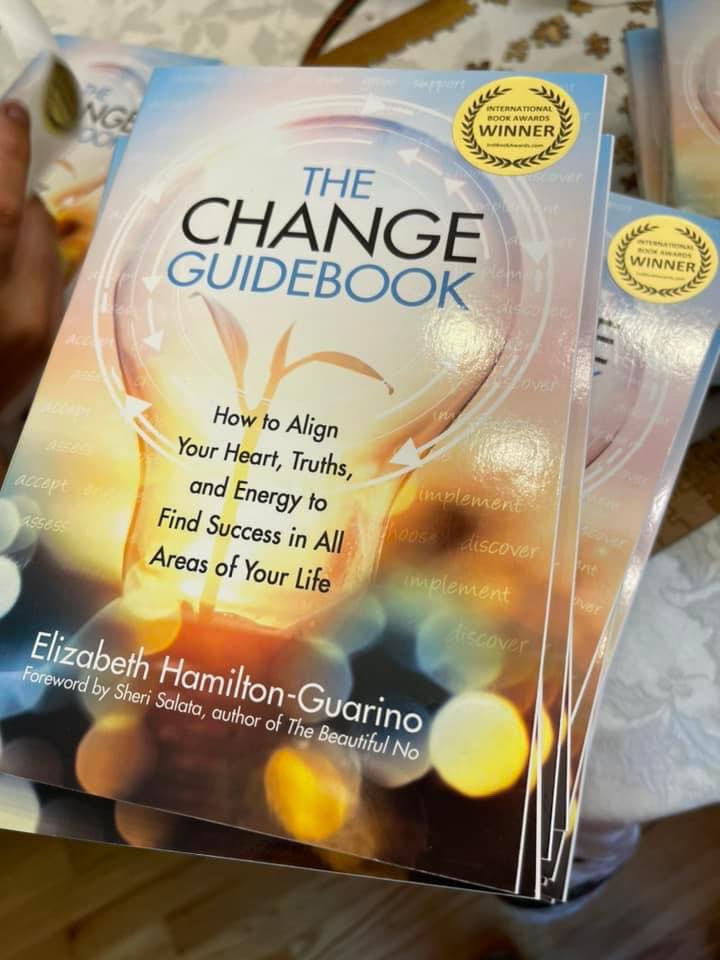 BestEverYou's tweet photo. Are you dealing with change? This will help!
📚❤️https://t.co/vHTBsp2lS9
#change #dealingwithgrief #dealingwithanxiety #DealingWithLoss #changeguidebook #changeyourlife #changeyourmindset https://t.co/vkNryvpzor