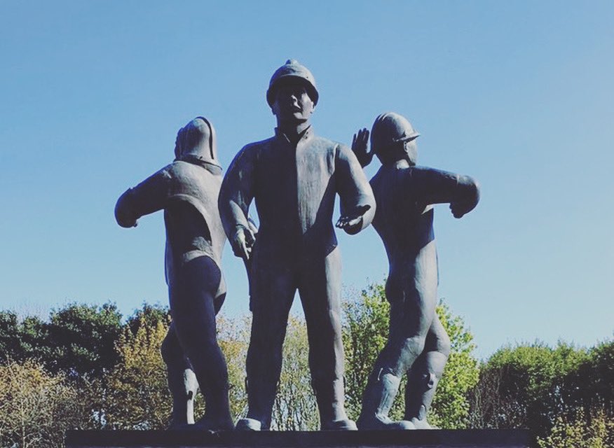 skyeblue11's tweet photo. Never forget ♥️ #piperalpha https://t.co/JqEZwAni4O