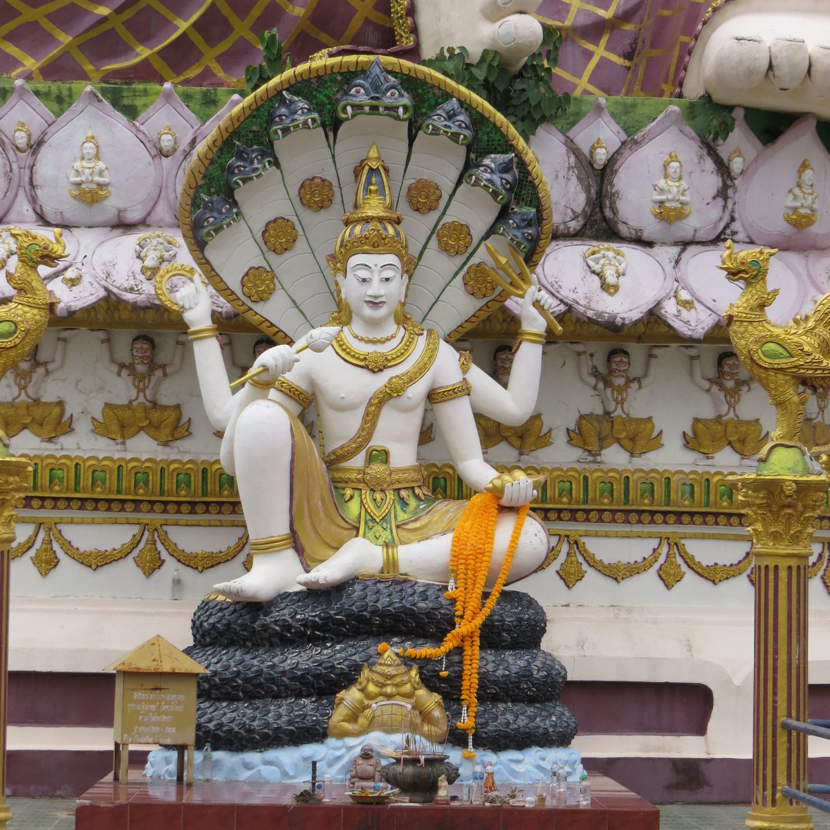 Wat Plai Laem, Koh Samui.