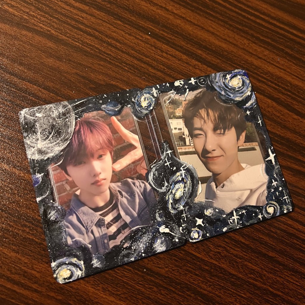rjnmalfoy's tweet photo. painted toploaders for our ujumates, #런성 🔭🪐🛸 https://t.co/l7mGBWHoYF