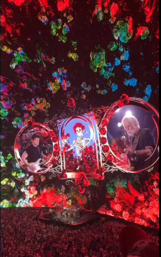 Dead &amp; Company
7/5 Set 2
The Sphere, Las Vegas

China Cat Sunflower&gt;
I Know You Rider&gt;
Playing in the Band&gt;
Dark Star&gt;
Drums&gt;Space&gt;
Looks Like Rain
Brown Eyed Women
Fire on the Mountain
Throwing Stones
E: Not Fade Away

#CouchTour #DeadForever