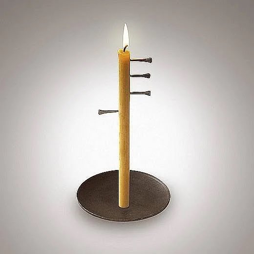 FactsInPosts's tweet photo. FACTS YOU DIDN’T KNOW
“ Before alarm clocks existed, people used nails fixed onto candles to make sure they would wake up on time. As the candle melted, the nail fell, made a noise and woke up its owner “ 🕯️
#MedievalFacts #CandleAlarm https://t.co/9GOh5SwmBx