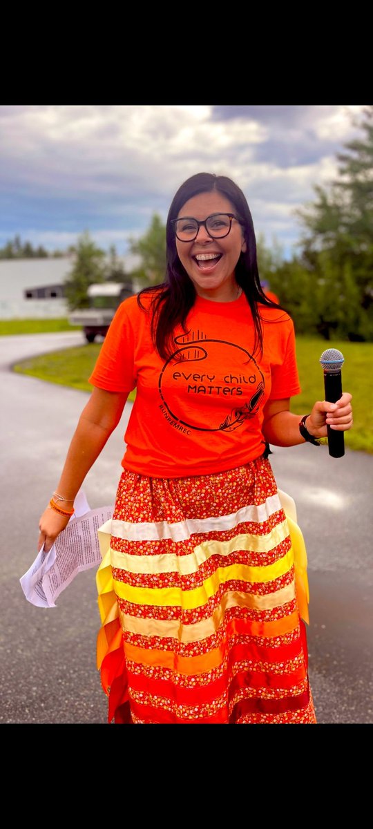 BrianWa51721128's tweet photo. Tell you about a very special person, As a Metis elder, I believe she is Waskotenikew ! Basically means Light of Our Life
Her efforts on behalf of #runremrec are astounding ( her volunteers are Fab ) Hiy Hiy for Amanda !
Follow, @Mandoline79
@Burkeeboy
L https://t.co/91APyNrVYO