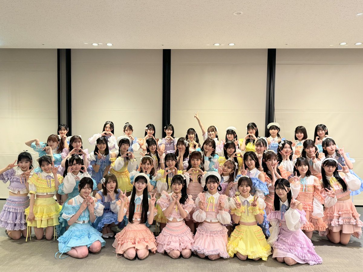 AKB48 撮って出しPart2 予約商品】AKB48劇場2025年11月度前半特別公演 記念生写真(L判+2L判+