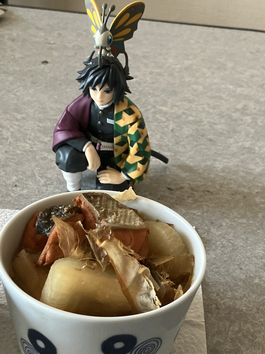 鬼滅の刃 #富岡義勇 #鮭大根 #料理 しのぶさんがドン引きするほど義勇