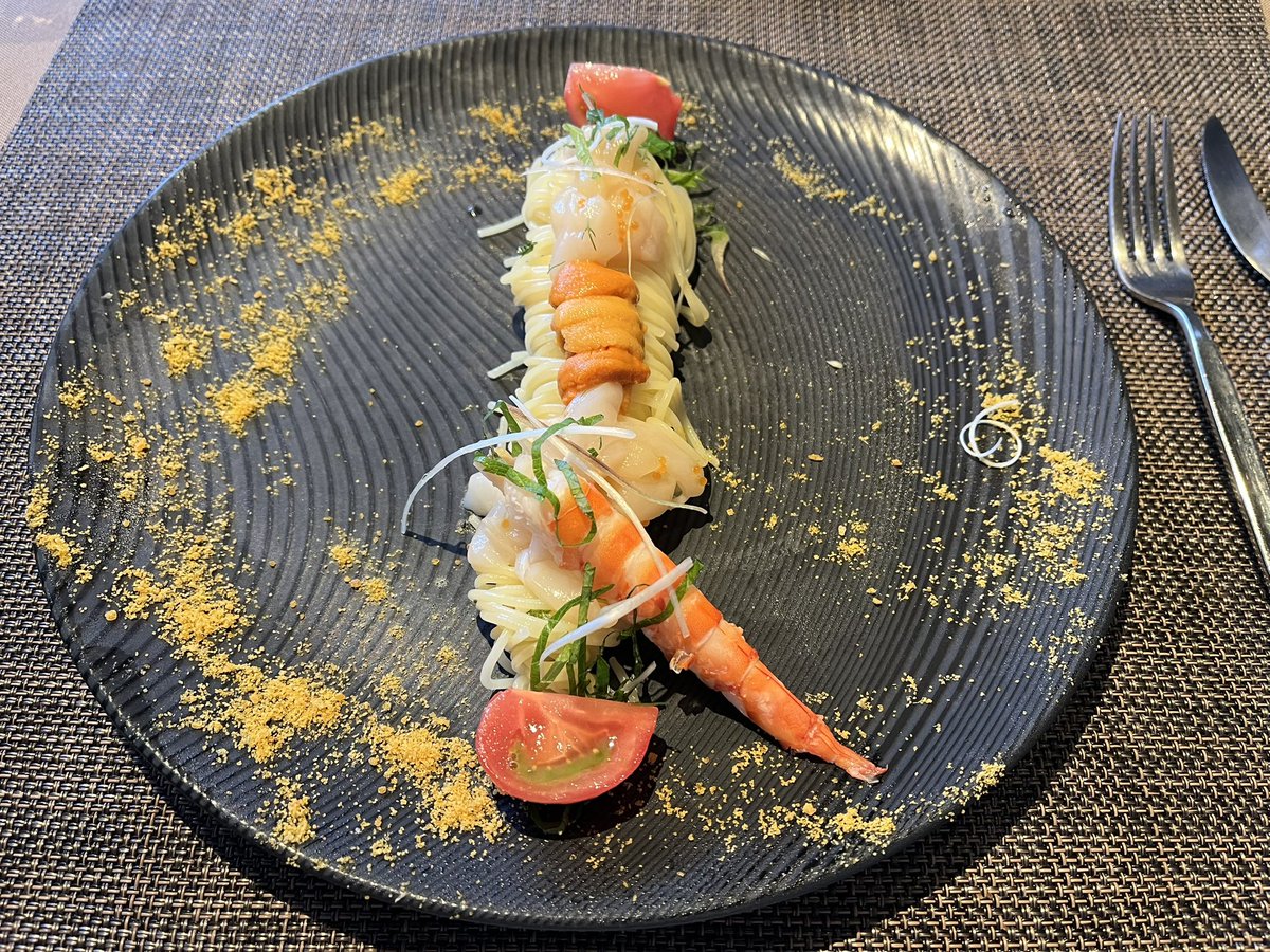 mayonaka0705's tweet image. 昨日結婚記念日だったので、ランチ楽しんできました😋
料理、パン、美味しかったです😊
#神楽坂
#COGS