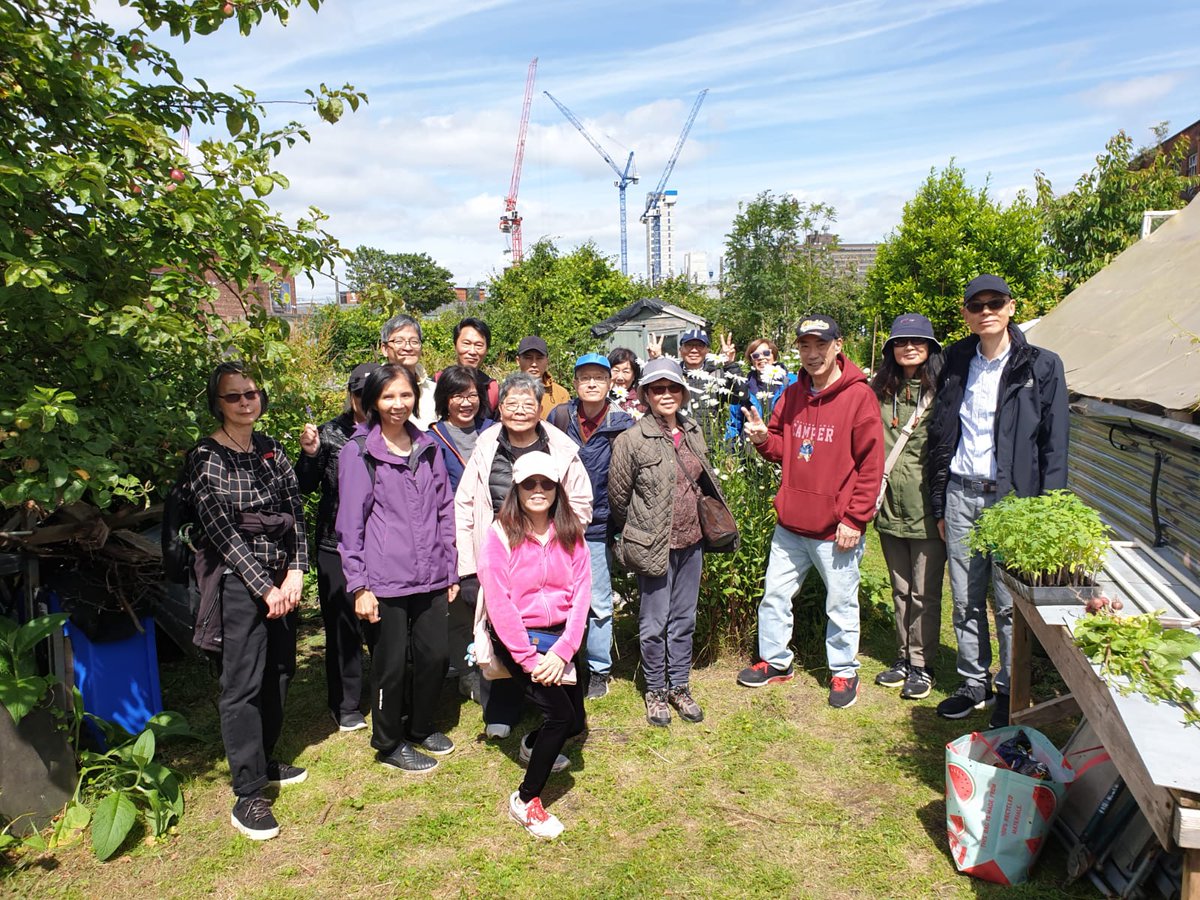 MigrantsSupport's tweet image. Introduction to gardening and Allotments at Seymour Grove Allotments in Trafford part of our SettleWell project. Thanks to @NWRSMP for the support.