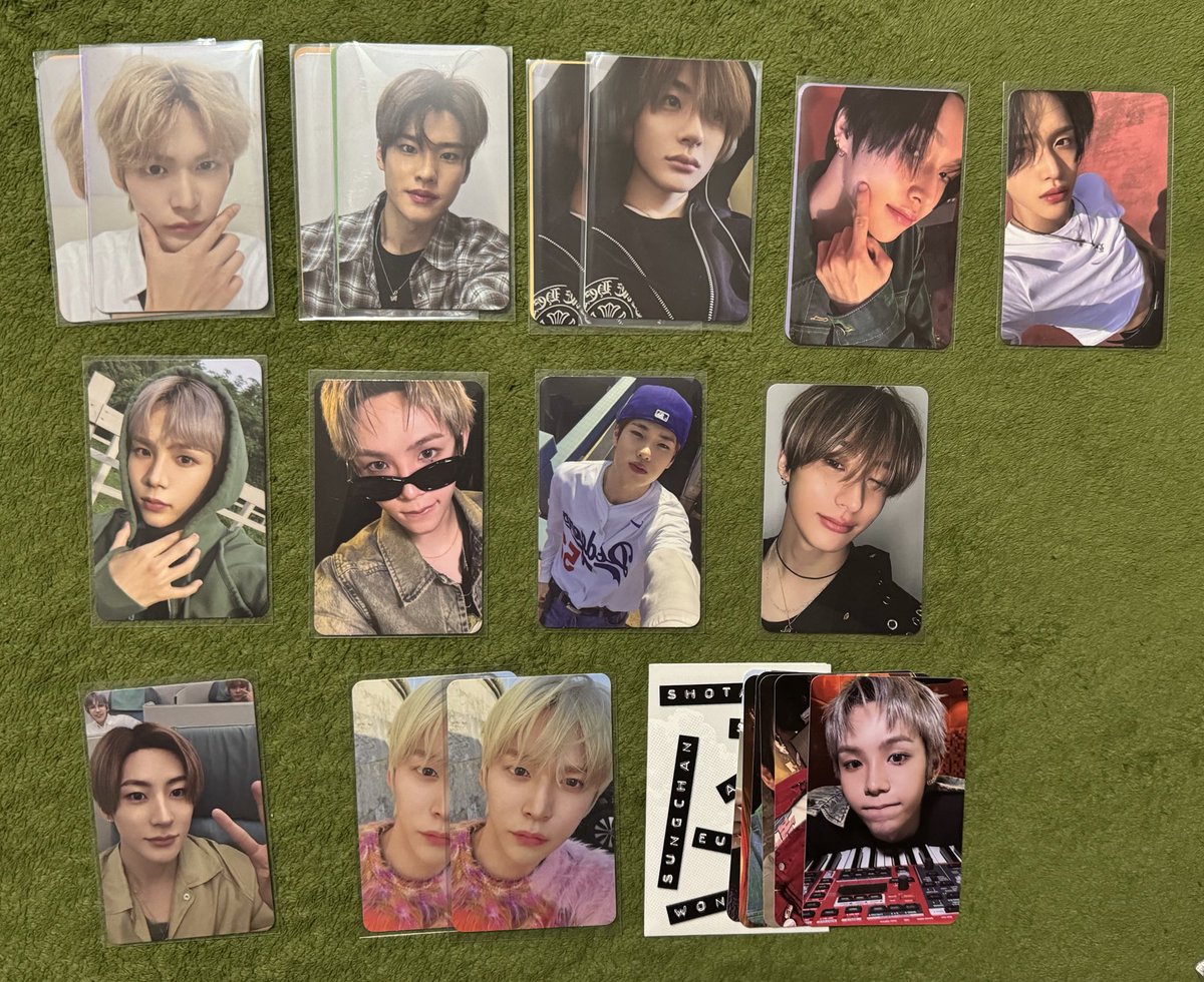 moon_1673's tweet photo. RIIZE トレカ　交換　RIIZING

【譲】一枚目の写真(ショウタロウ ウンソクウォンビン ソヒ アントン)
⚠️collect book setは②交換希望です。

【求】同種のソンチャン
        👑マーク被ってます！！
⚠️collect book setは③を求めてます。

 #RIIZE  #RIIZE交換 https://t.co/8A22TDDu6v