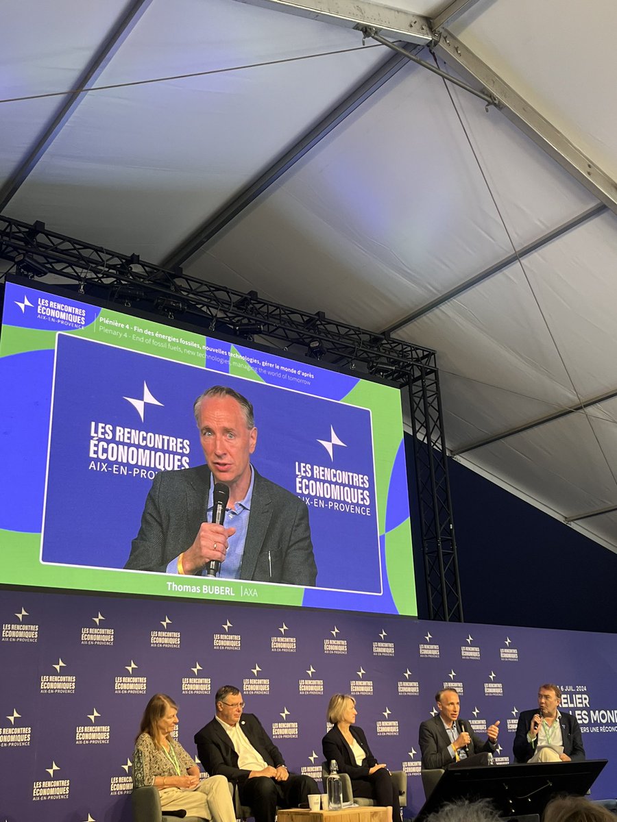 En tant qu’assureurs nous sommes aux premières loges pour faire le constat qu’un changement de modèle est indispensable. <a href="/thomasbuberl/">Thomas Buberl</a> en débat avec P.Pouyanné et À.Rigail #REAIX2024
