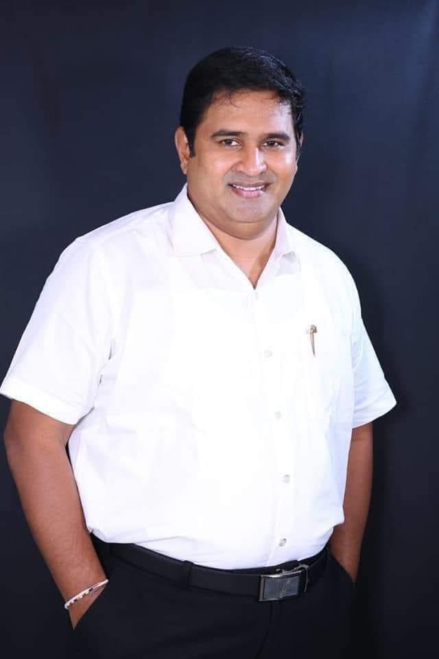 Saattaidurai's tweet photo. ஆயிரக்கணக்கான வழக்கறிஞர்களையும் திறைமையுள்ள நல்ல கலைஞர்களையும் உருவாக்கியுள்ள ஆம்ஸ்ட்ராங் அவர்களின் மரணம் தமிழ் சமூகத்திற்கு பேரிழப்பு !

கொன்றவர்கள் வேறு நபர்கள் காவல் நிலையத்தில் சரண்டைந்தவர்கள் வேறு நபர்கள் என்றால் தமிழக அரசு உண்மைக் குற்றவாளிகளை தப்பிக்க வைக்க பார்க்கிறதா?

கூலிப்படை கலாச்சாரத்தை தமிழகத்தில் ஒழிக்காத வரை கடுமையான தண்டனைகள் உடனடியாக கொடுக்காத வரை யாருடைய உயிருக்கும் பாதுகாப்பு இல்லை !

#RIPArmstrong