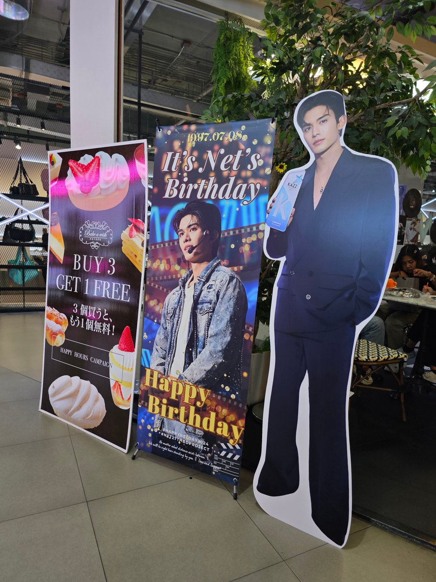 jjrchan's tweet image. คาเฟ่ที่ Bake a wish ค้าบ หล่อเท่ห์มาก 😎🖤 มาง่ายปุดๆ ใครผ่านมาทางสยามแวะได้น้า ครบ 200 บาท ได้ของเซ็ทใหญ่เลยจ้ะ

Thanks to @jojoaine_rizz @chocolatemilkNJ @Junkie2800 for this project na ka ✨️

@netsiraphop #netsiraphop
#HappyNetDay2024
#Net27thBDProject