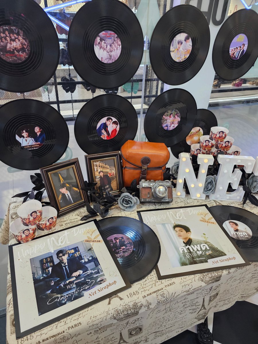 jjrchan's tweet image. คาเฟ่ที่ Bake a wish ค้าบ หล่อเท่ห์มาก 😎🖤 มาง่ายปุดๆ ใครผ่านมาทางสยามแวะได้น้า ครบ 200 บาท ได้ของเซ็ทใหญ่เลยจ้ะ

Thanks to @jojoaine_rizz @chocolatemilkNJ @Junkie2800 for this project na ka ✨️

@netsiraphop #netsiraphop
#HappyNetDay2024
#Net27thBDProject