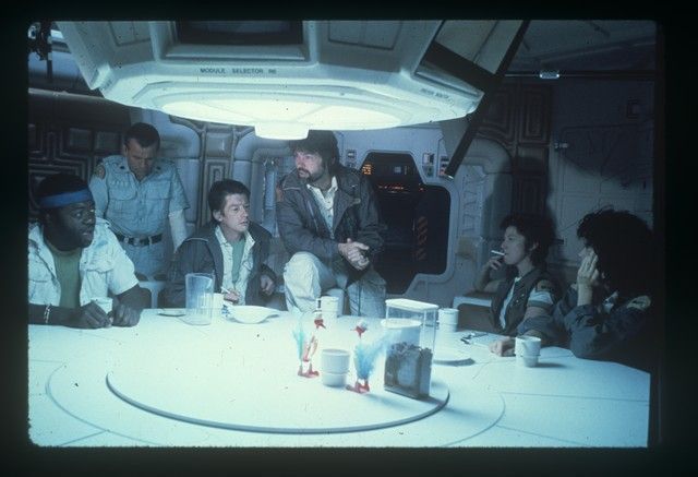 chazlip9's tweet photo. Bob Penn Alien Diaries 1979, Photography and behind the scenes

Looking back on the legends who started it all @alienanthology 

#BobPenn #AlienDiaries #BehindTheScenes #ProductionPhotography #PracticalEffects #VisualEffects #CharlitoProject https://t.co/18YNfbpfRY
