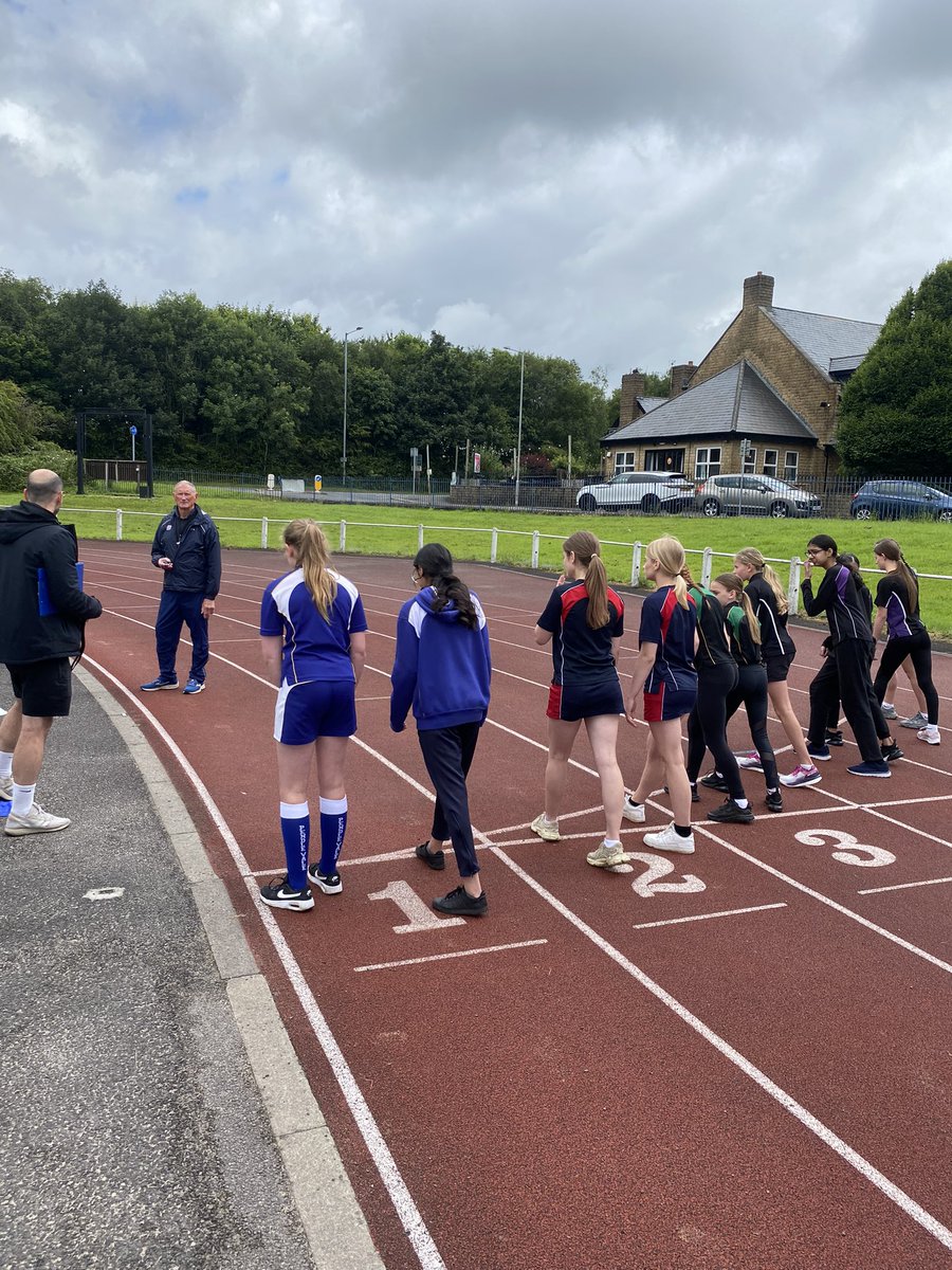 Pendle Vale PE tweet media