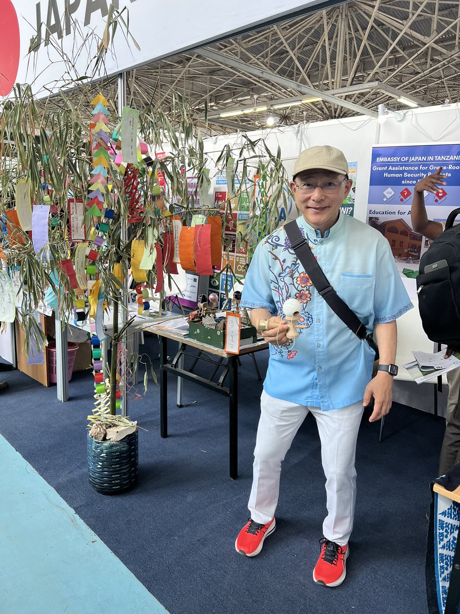 Please come to the Japan Corner at the Karume Hall in Sabasana.
The Japanese Embassy introduces Japanese business and culture such as “Tanabata” &amp; “Kendama”.