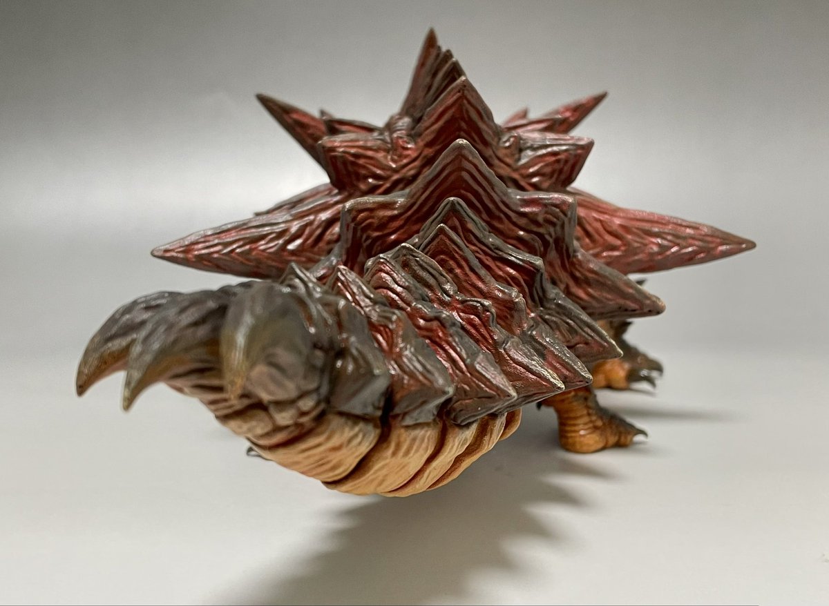 覇龍アカムトルム　ガレージキット　Ques モンハン モンスターハンター 覇竜アカムトルム キューズQ ガレージキット 完成