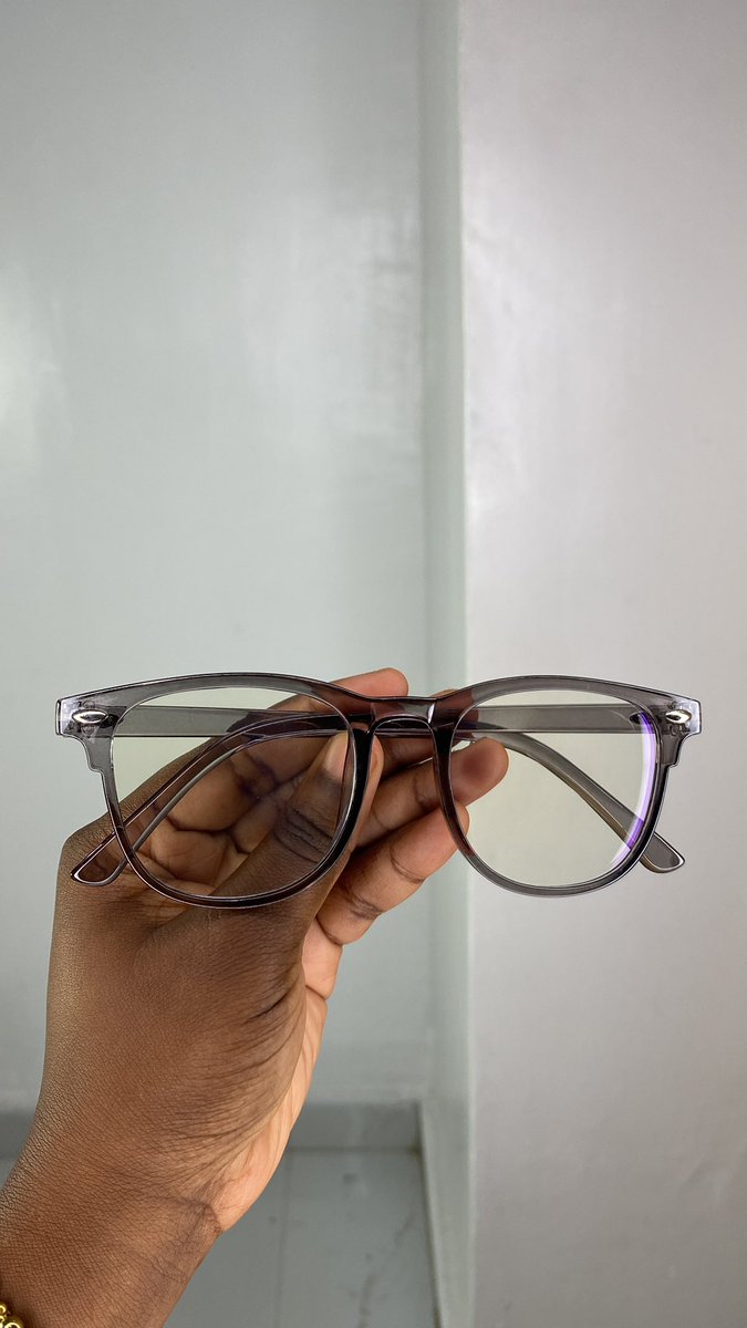 semiloore10's tweet photo. Anti blue light glasses 
🔆Protects the eyes from harmful rays 
N3,500🩵

Lagos
Nationwide delivery 

Zip case :900
Hard case ;1,100
Send a dm to get yours https://t.co/GG1FmbwFCJ