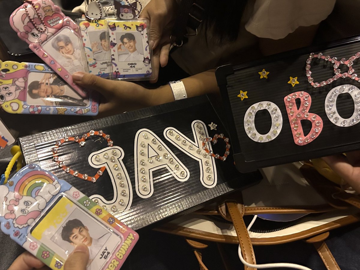 mashidess's tweet photo. check check ♥️♥️♥️

#MIXEDPOPFESTxDICE
#MIXEDPOPBANGKOK2024_D1 https://t.co/8iu8esadyy