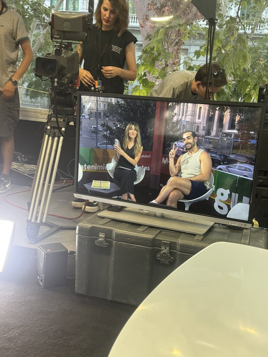 maria__gomez's tweet photo. Ensayos, baby! #OrgullodeTi
@juanlsanguino 🩷🏳️🌈 📺 @MovistarPlus https://t.co/KOuWbXq0LP