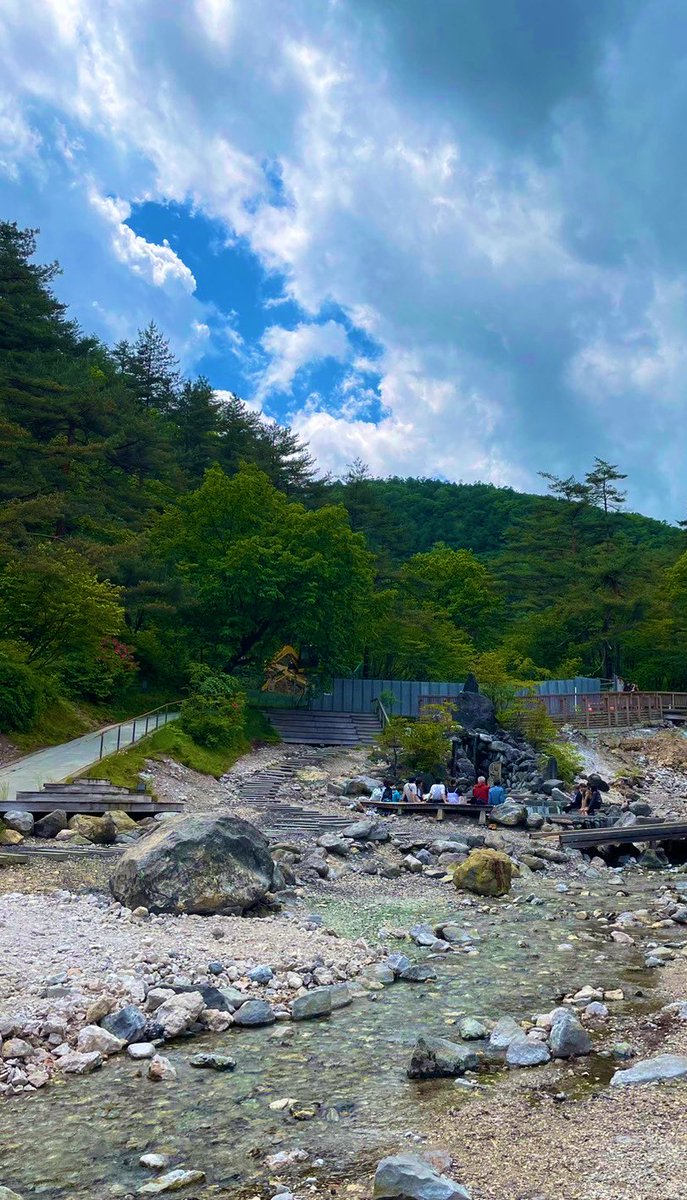 Sntss_s's tweet photo. 温泉が流れてる♨️ https://t.co/5QzJfQIdRL