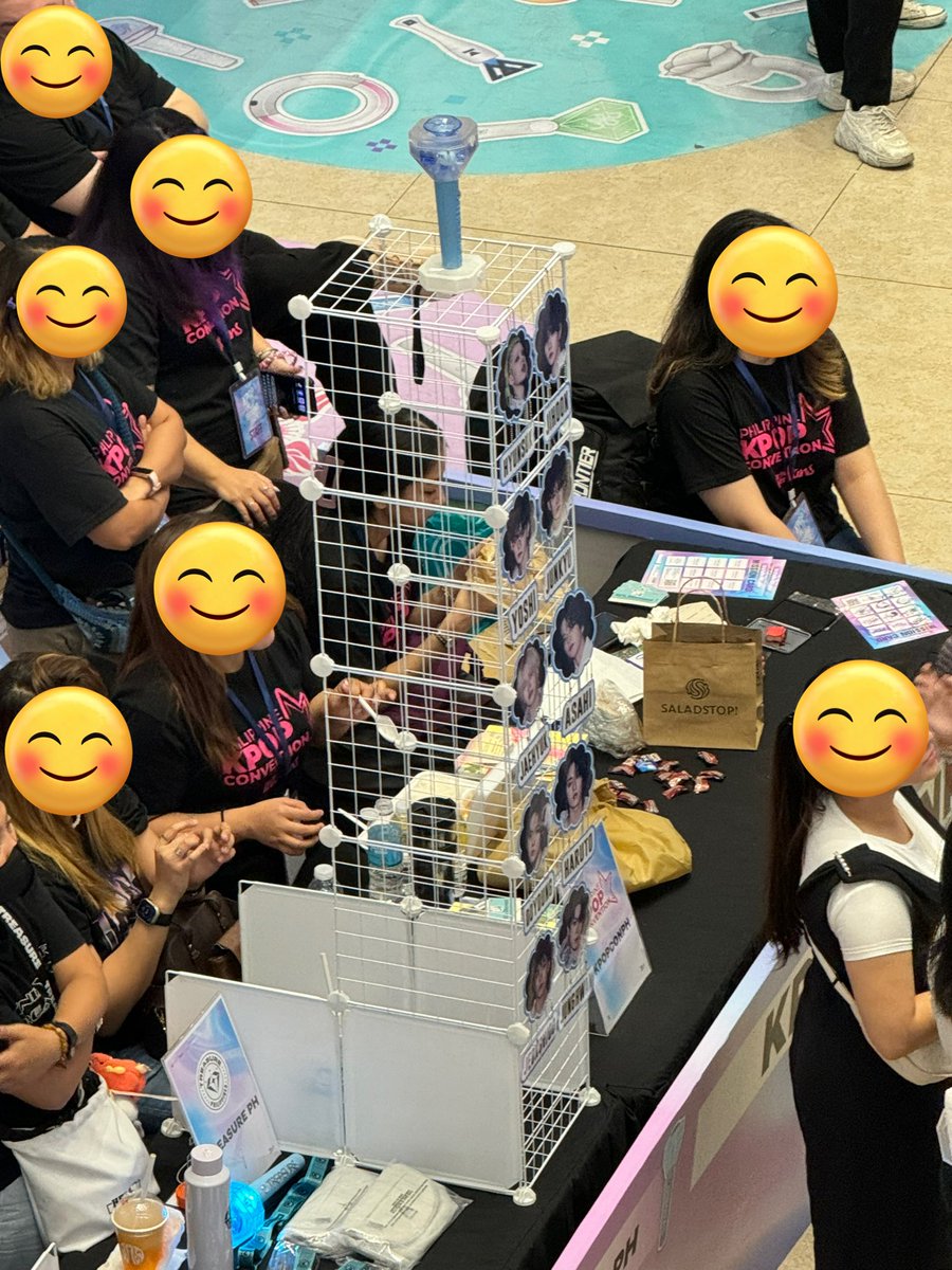WeTeuMesPH's tweet photo. TEULIGHT on TOP 💎 at 2024 EVERYONE'S KPOP IN MANILA (K-CULTURE IN YOUR AREA).
📆 July 6, 2024 (Saturday)
📍 Mega Fashion Hall SM Megamall
🕔 10:00AM - 5:00PM
FREE ADMISSION and NO REGISTRATION required. See you here~
#TREASURE #트레저 @treasuremembers
#KPOPCON #kpopconevents @kpopconph @KCCPHIL