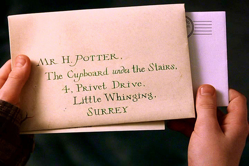 It was on this day, 33 years ago, that Harry Potter received his first Hogwarts letter! (24 July 1991)