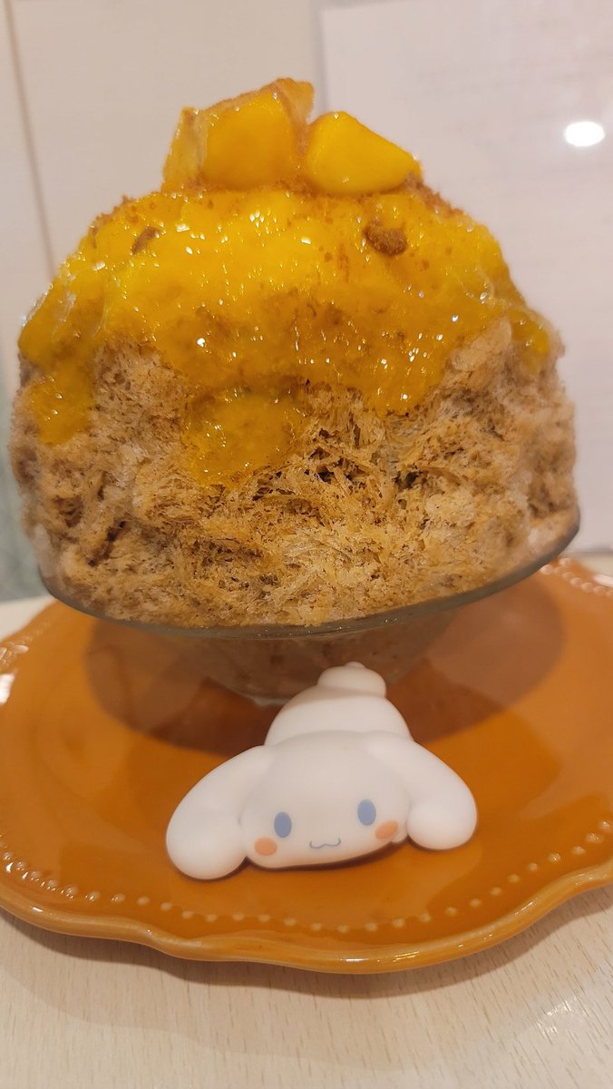 1365244J13R23's tweet photo. 🇹🇭で食べたタイティー🍧と
帰国後🇯🇵で食べた　マンゴーチャイ🍧
本格的なかき氷の季節がやって来た👏
#pangcha https://t.co/fH9W6DL0U6