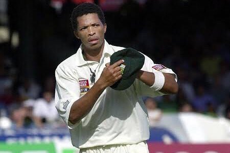666 International wickets. 3rd higest wicket taker for SA. An absolute LEGEND!! 

The Mdingi Express!! 

Happy Birthday Makhaya Nitini 🎊 

#CricketTwitter