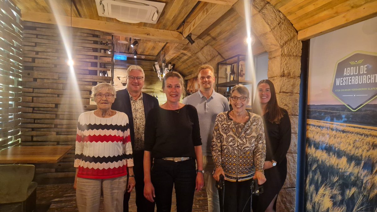 Met de fiets op ambtsbezoek in de gemeente Midden-Drenthe. Ontmoetingen met vrijwilligers, ondernemers, maatschappelijke organisaties en het gemeentebestuur