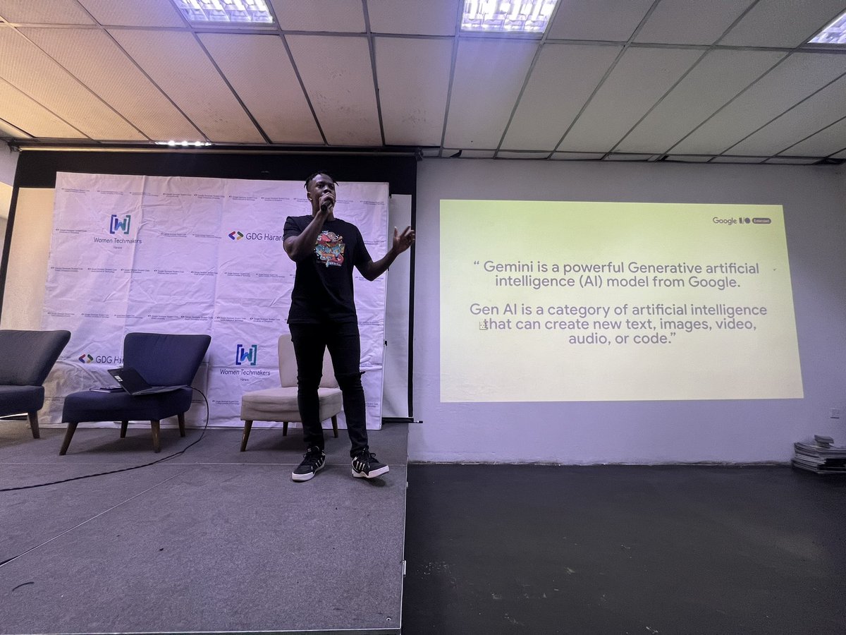 President <a href="/gtchakama/">President - George Chakama 👨🏽‍💻</a> opening <a href="/gdg_harare/">GDG Harare 🇿🇼</a> Google I/O extended with his talk on what Gemini is and why it’s so special.