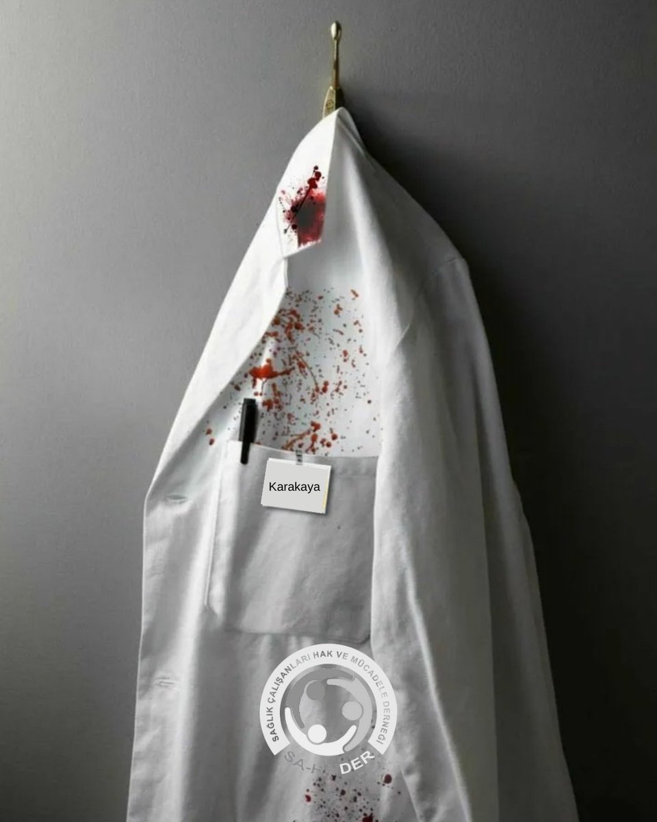 Bugün Konya'da görevi başında, vurularak şehit edilen Uzman hekim Ekrem KARAKAYA'nın ölüm yıl dönümü.
Rahmetle anıyoruz.
O günden bugüne sağlıkta şiddet durmadı, dursun diye önlem alınmadı.
Görevimizi yaparken korku içinde hizmet etmeye devam ettik.
Artık akşam evimize, ailemize