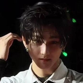 และนี่คือโฉมหน้าของผู้ชายที่บอกว่ายิ่งตัวเองเหงื่อออกจะยิ่งหล่อขึ้น