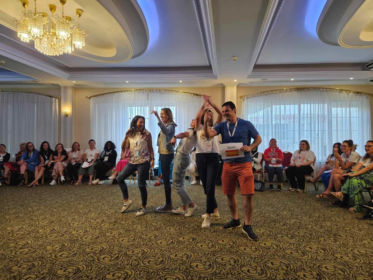 gesangar20's tweet photo. Attending the eTwinning event in Poland about nature and well-being, in Jachranka. So interesting and fun with the fantastic Spanish team and etwinners from all over Europe!
Thanks @eTwinning_es @eTwinningEurope https://t.co/2Z6SrKo1td