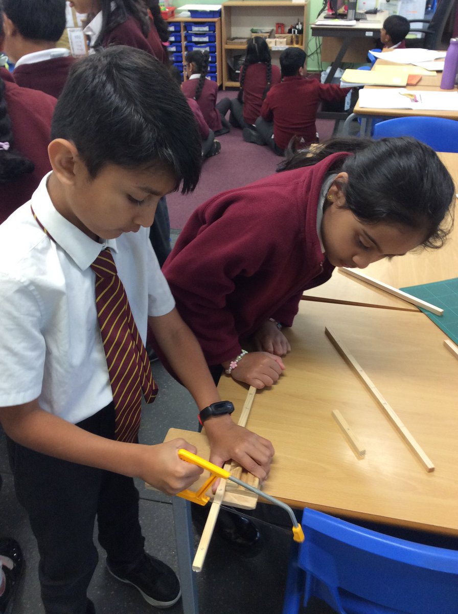 MountStewartSch's tweet photo. 3J pupils are busy building bridges in DT, learning to use saws, measure accurately, and strategise as a team for the best design! π οΈπ Such impressive teamwork and skills in action! #DesignTechnology #Teamwork #YoungEngineers #Tmssyear3 https://t.co/Uj2ZRjxvM8