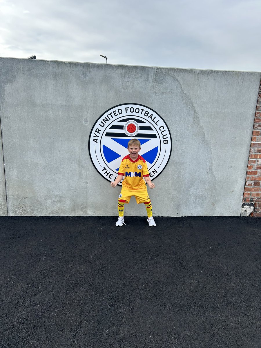 gjsaufc's tweet photo. New stand, same Finlay 😁 https://t.co/VybPBVxO79