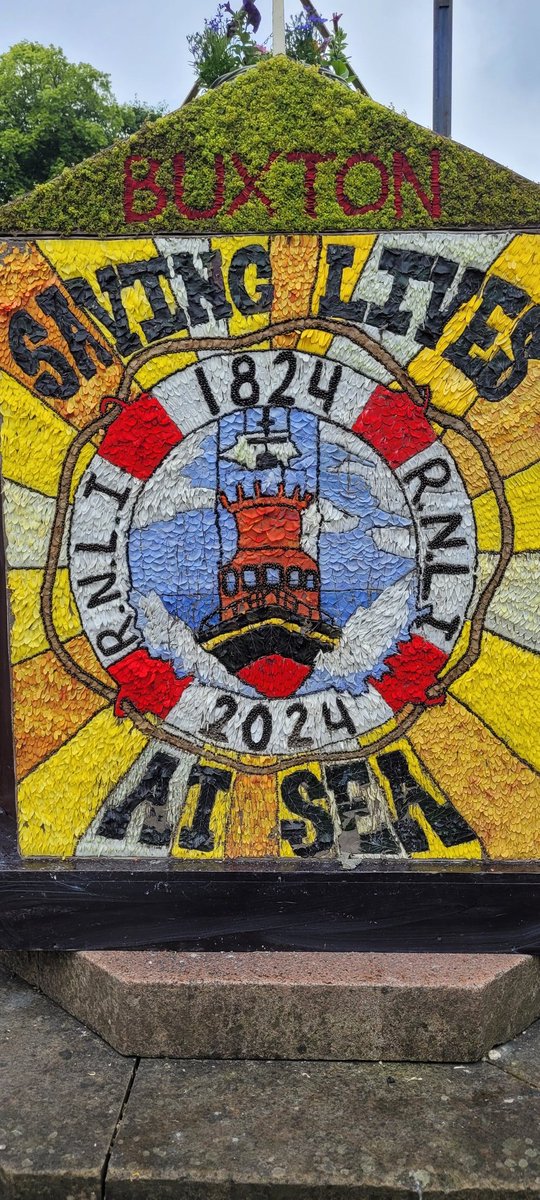 BCSchool1's tweet image. It's Buxton Wells Dressing! A huge congratulations to the students who created our winning designs. They worked exceptionally hard! The boards are displayed at the children's well, outside the Cavendish Arcade. We hope you get chance to see their work. #lovelearninglovelife