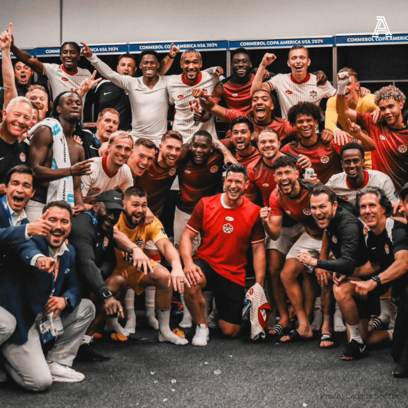 The Athletic | Football (@theathleticfc) on Twitter photo A sporting icon in Canada after his 2010 Olympics ice hockey final golden goal, Sidney Crosby watched on as Jesse Marsch's team booked a Copa America semi-final spot.
The Pittsburgh Penguins star then joined dressing room celebrations & provided some inspiration
📝 <a href="/joshuakloke/">Joshua Kloke</a> A sporting icon in Canada after his 2010 Olympics ice hockey final golden goal, Sidney Crosby watched on as Jesse Marsch's team booked a Copa America semi-final spot.
The Pittsburgh Penguins star then joined dressing room celebrations & provided some inspiration
📝 <a href="/joshuakloke/">Joshua Kloke</a>