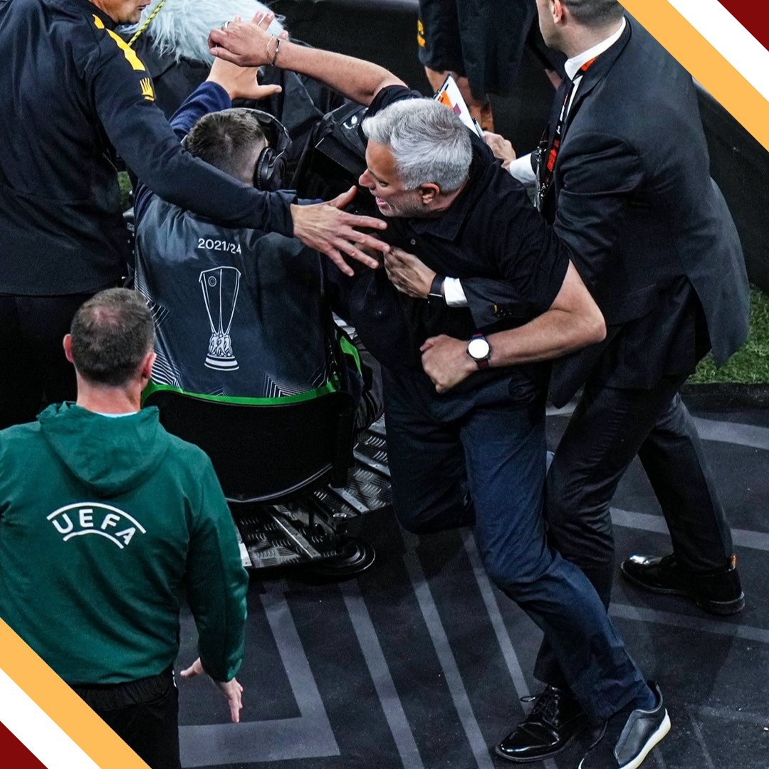 EmanueleVendit1's tweet image. Hanno provato a raccontarci che eri un pazzo e noi i soliti piagnoni. Hanno provato a far credere che quella finale l'abbiamo persa per colpe nostre e non per una condotta arbitrale oscena. Ma la verità viene sempre a galla e la storia rende eterni i miti che la scrivono. Ogni re…