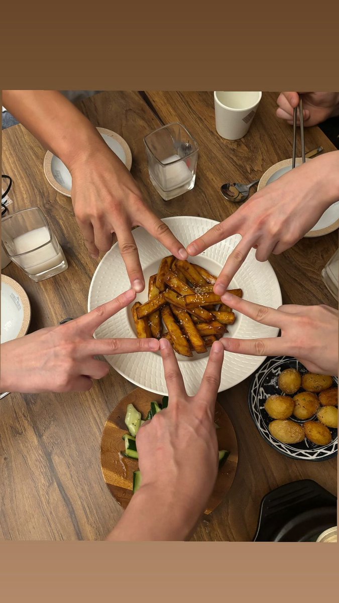 ⭐NU'ESTAR🌟

2016→2019→2022→2024

🐢✌️🐶✌️🐯✌️🦊✌️🐰✌️

#NUEST #뉴이스트