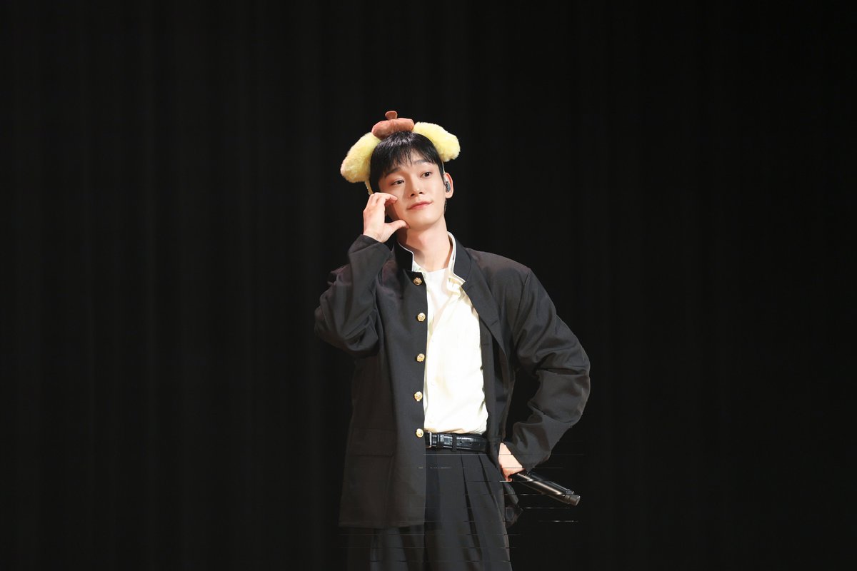 CHEN_official tweet media