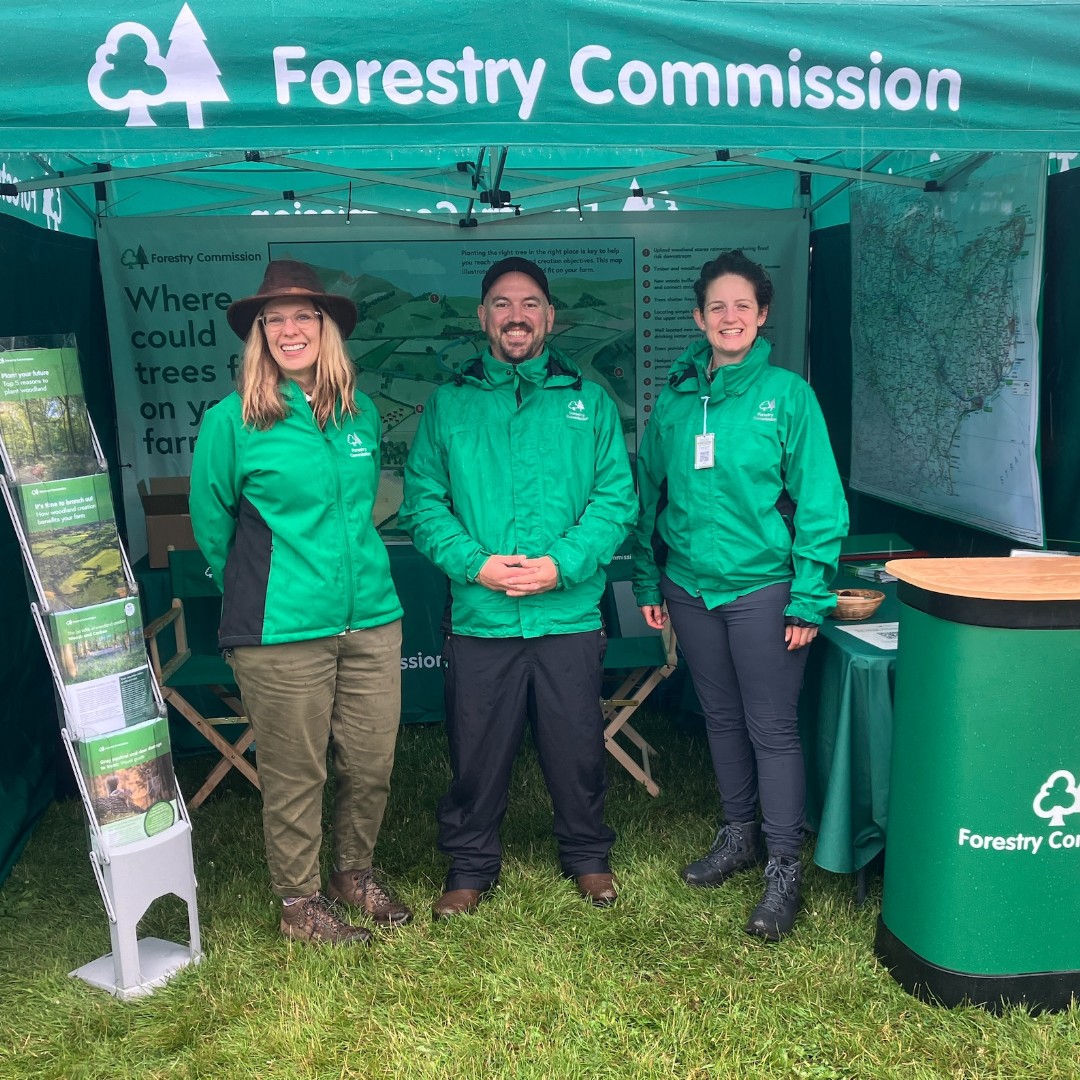 ForestryComm's tweet photo. Are you visiting Kent County Show this weekend?
We'll be at our stand ready to meet you. Plus we're talking about trees and woodlands in the Countryside Ring at 11:15am each day. Come along and put your questions to us!
#KentCountyShow #CaseForTrees @kentcountyshow https://t.co/zDDr7FjJ0a