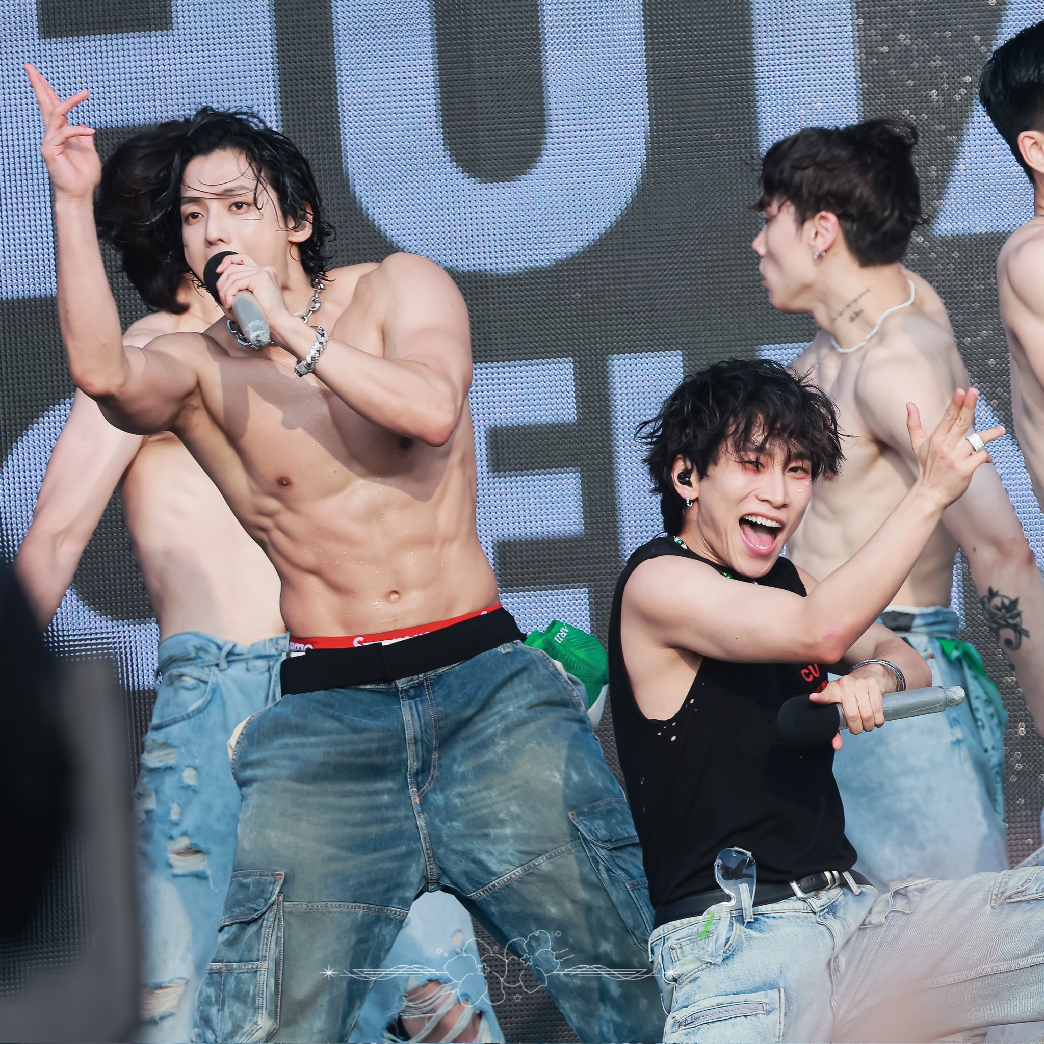 GRyuQtYaMAANYm0?format=jpg&name=large